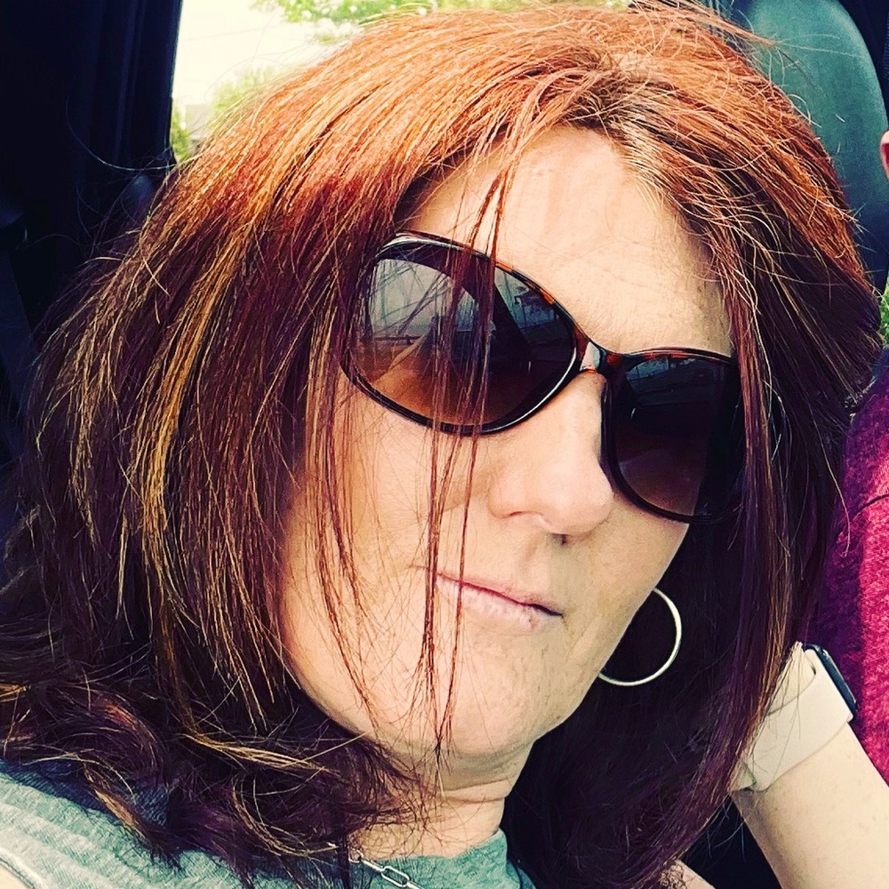 Meet your Posher, Angela